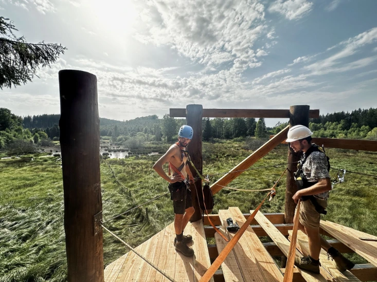 Tour d'observatoire en cours de construction